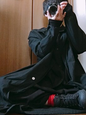 「真っ黒コーデ」｜「アイテム（その他アウター）」を使った、168さん（メンズ・165cm）の春コーディネート