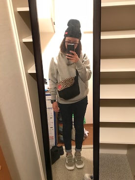 「サッカー」｜「アイテム（ニットキャップ/ビーニー）」を使った、ともさん（レディース・154cm）の冬コーディネート