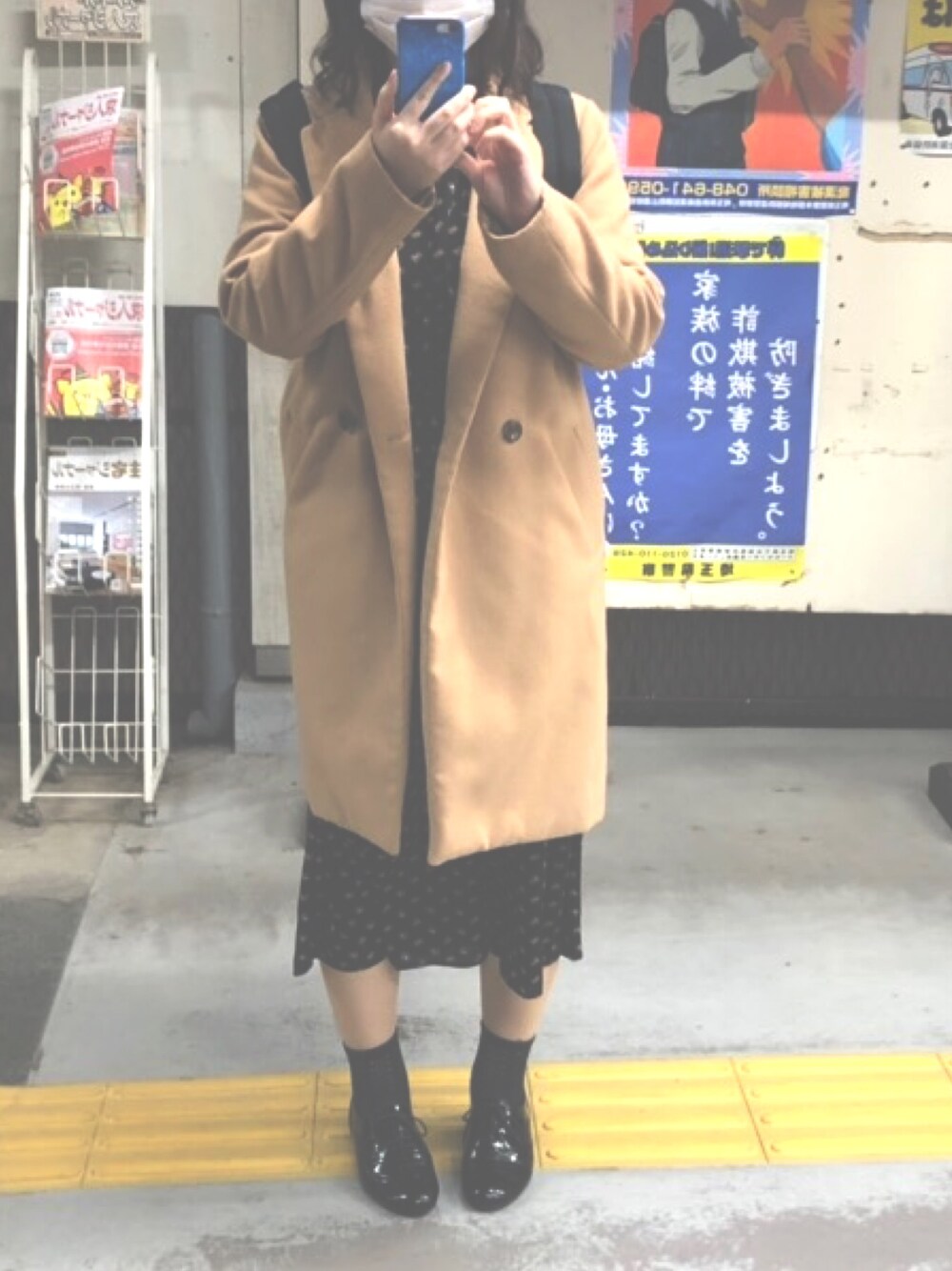 「Green Parks fuuwaのアイテム（チェスターコート、ベージュ系）」を使った、たかぴさん（レディース・164cm）の冬コーディネートの1枚目の写真