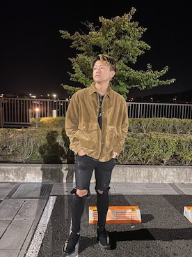 「Saint Laurent（サンローラン）のアイテム（トップス）」を使った、watterさん（メンズ・176cm）の秋コーディネート