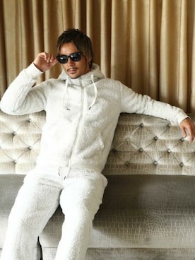 「アイテム（パーカー、ホワイト系）」を使った、admix_japanさん（メンズ・182cm）の秋コーディネート