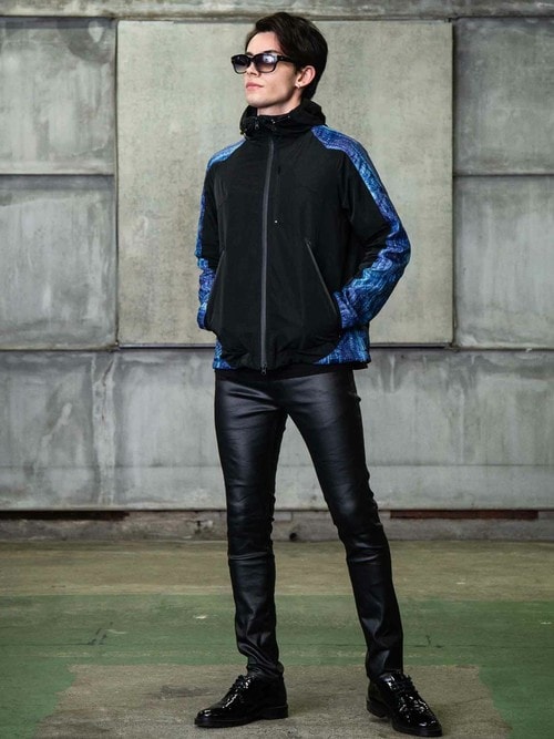 admix_japan(ADMIX-Japan official)｜neutoronicaのパーカーを使った  