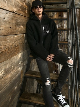 「ダメージデニムパンツ」｜admix_japanさん（メンズ・182cm）の秋コーディネート