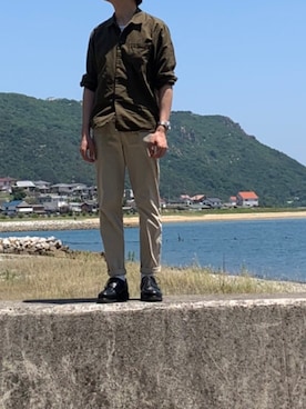「Johnbull Private labo（ジョンブルプライベートラボ）のアイテム（チノパンツ）」を使った、ちょみさん（メンズ・167cm）の春コーディネート