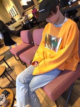 「OFF-WHITE」｜「アイテム（スウェット）」を使った、こぺさん（メンズ・168cm）の冬コーディネート