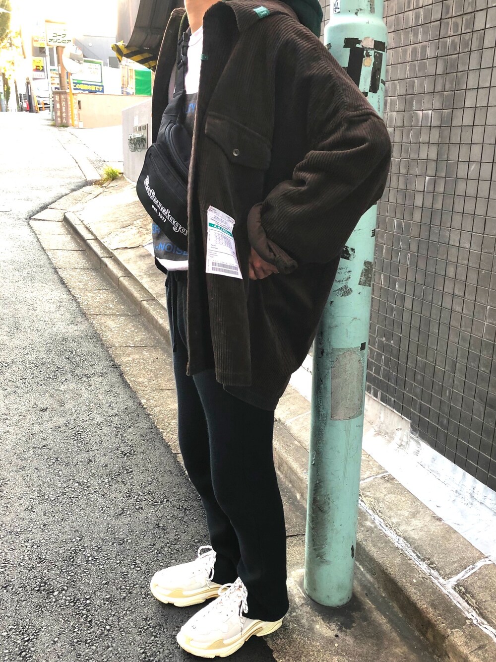 「秋コーデ、休日スタイル、ミハラヤスヒロ(MIHARAYASUHIRO)、バレンシアガ、クリスチャンダダ、triples、オーバーサイズ」｜「MIHARAYASUHIROのアイテム（ブルゾン、ブラウン系）」を使った、こぺさん（メンズ・168cm）の秋コーディネートの1枚目の写真