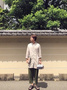 「united arrows」｜「アイテム（その他シューズ）」を使った、vinceさん（メンズ・180cm）の夏コーディネート
