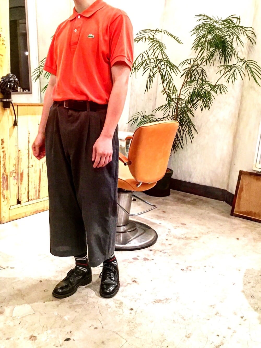 「ポロシャツ、古着、ラコステ、サンダース、マニッシュ」｜「LACOSTEの『Ｌ.12.12』定番半袖ポロシャツ（ポロシャツ、オレンジ系）」を使った、KOHNOさん（メンズ・162cm）の夏コーディネートの1枚目の写真