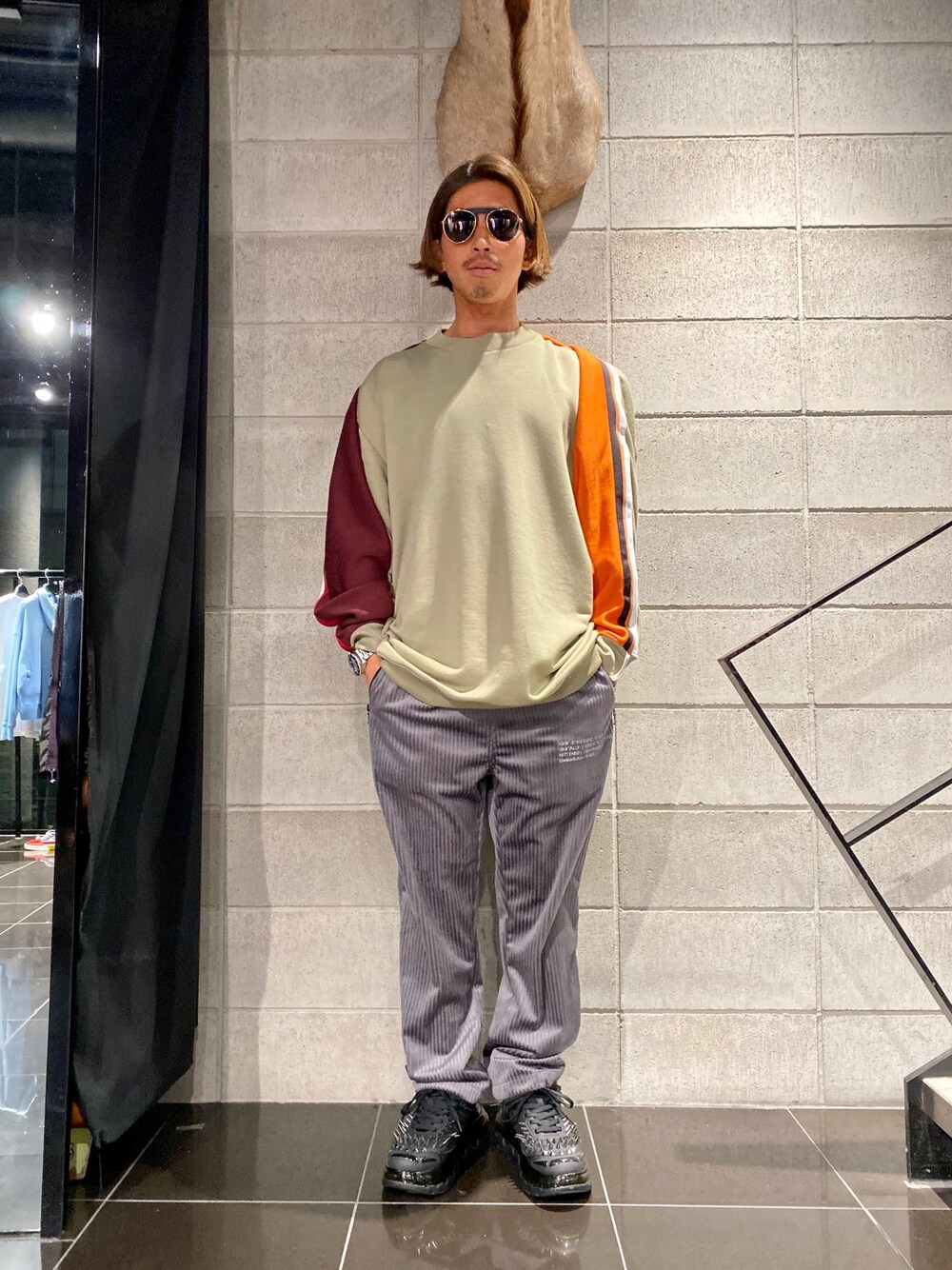 「ビッグシルエット、LHP、大人コーデ、ROLEX、ストリートMIX、LOEWE、LHP名古屋、秋コーデ、y/project、SHOES53045」｜「Y/PROJECTのアイテム（スウェット、グリーン系）」を使った、よしやす(34歳)さん（メンズ・175cm）の秋コーディネートの1枚目の写真