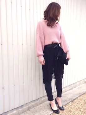 「OZOC（オゾック）のアイテム（クラッチバッグ）」を使った、Sari☺︎さん（レディース・166cm）の春コーディネート