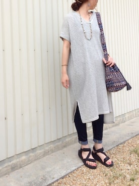 「NET（ネット）のアイテム（アクセサリー）」を使った、Sari☺︎さん（レディース・166cm）の春コーディネート