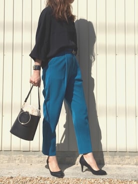 「とろみシャツ」｜「アイテム（アクセサリー）」を使った、Sari☺︎さん（レディース・166cm）の秋コーディネート