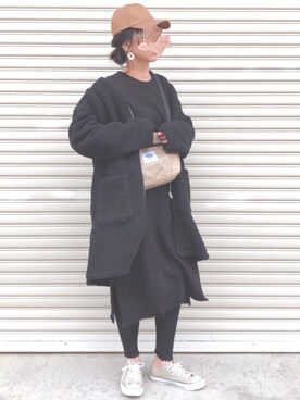「サコッシュ」｜「アイテム（ノーカラージャケット）」を使った、Sari☺︎さん（レディース・166cm）の冬コーディネート
