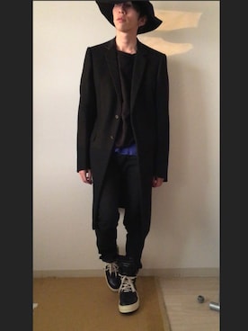 「RICK OWENS」｜「アイテム（チェスターコート）」を使った、de_hiさん（メンズ・176cm）の冬コーディネート