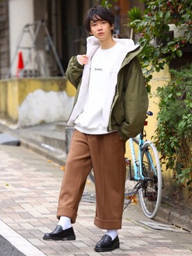 「kutir（クティール）のリバーシブルボアブルゾン（ブルゾン）」を使った、加藤元気さん（メンズ・177cm）の秋コーディネート