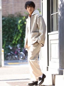 「epnok（エプノック）のアイテム（ノーカラーコート）」を使った、加藤元気さん（メンズ・177cm）の秋コーディネート
