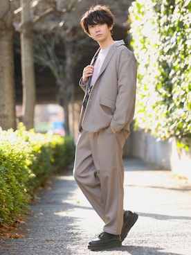 「SILVER BULLET（シルバーバレット）のアイテム（ジャケット/アウター）」を使った、加藤元気さん（メンズ・177cm）の春コーディネート