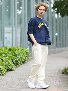 「Adoon plain（アドーンプレーン）のアイテム（Tシャツ/カットソー）」を使った、加藤元気さん（メンズ・177cm）の春コーディネート