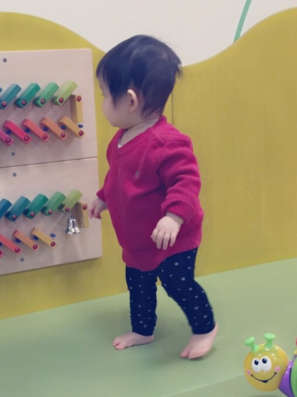 「一歳」｜「ベストショットのアイテム（ママ＆ベビー、その他）」を使った、nana⭐︎🌙さん（キッズ・70cm）の冬コーディネートの1枚目の写真