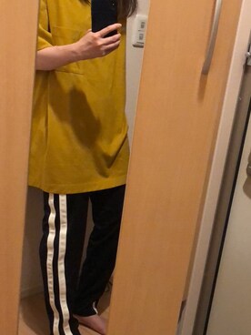 「ems excite（エムズエキサイト）のアイテム（Tシャツ/カットソー、イエロー系）」を使った、マンゴーパインソースさん（レディース・158cm）の夏コーディネート