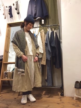 「アイテム（ワンピース/ドレス、ベージュ系）」を使った、YARRA吉祥寺店さん（レディース・159cm）の冬コーディネート