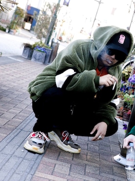 「BlackEyePatch（ブラックアイパッチ）のアイテム（スウェット）」を使った、238さん（メンズ・176cm）の冬コーディネート