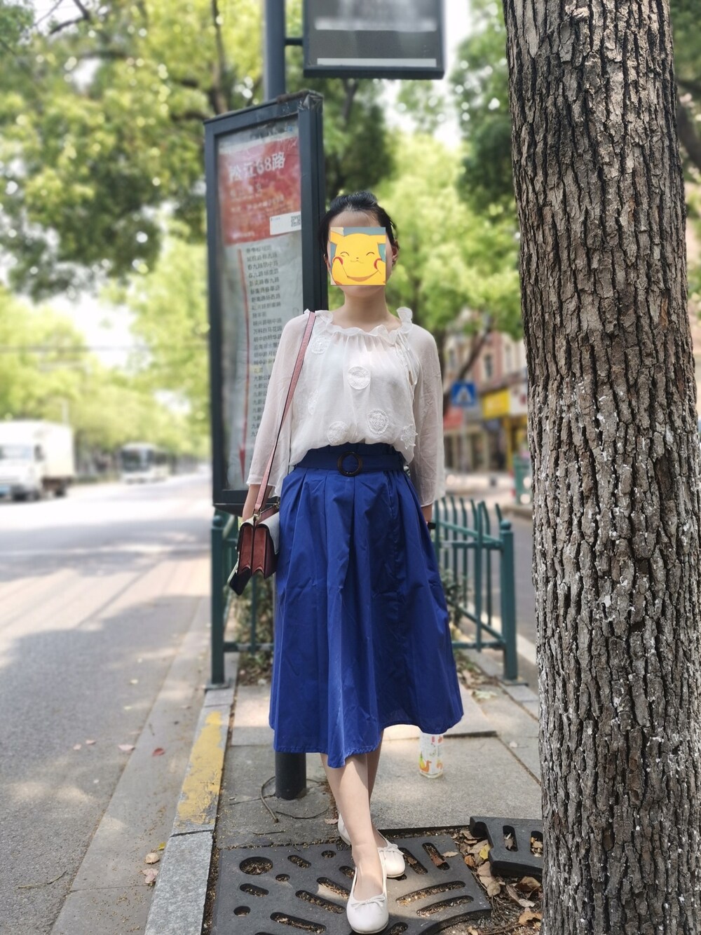 「Lilyのアイテム（Tシャツ/カットソー、ホワイト系）」を使った、liujin1102さん（レディース・160cm）の夏コーディネートの1枚目の写真