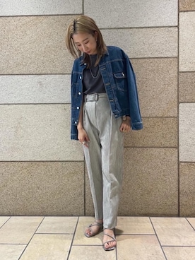 「Tシャツ/カットソー」｜「アイテム（デニムジャケット）」を使った、YOSHIDA MAYUさん（レディース・162cm）の春コーディネート