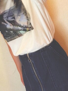 「しまむら（シマムラ）のアイテム（Tシャツ/カットソー、ホワイト系）」を使った、pxxx.さん（レディース・163cm）の夏コーディネート