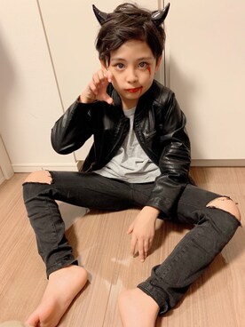 「ハロウィン」｜「アイテム（ライダースジャケット）」を使った、Minさん（キッズ・126cm）の秋コーディネート