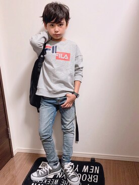「FILA（フィラ）のアイテム（スウェット）」を使った、Minさん（キッズ・131cm）の秋コーディネート