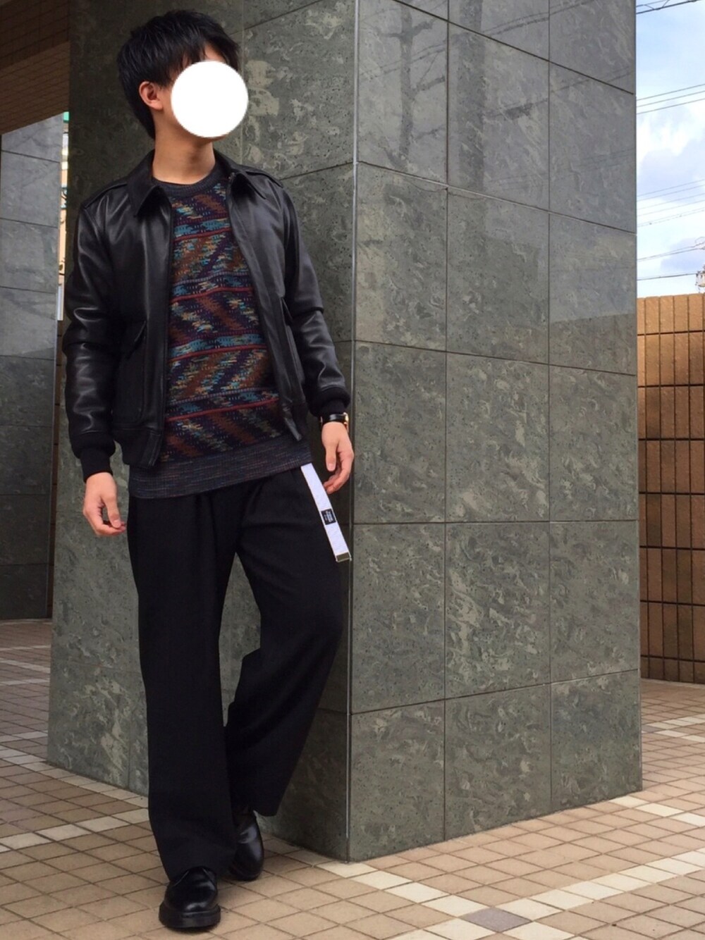 「ワイドパンツ、春コーデ、シンプルコーデ、春、Aライン、ドクターマーチン、Dr.Martens、ライダース、ガチャベルト、モード」｜「dead stockのアイテム（ニット/セーター、その他）」を使った、ひでさん（メンズ・167cm）の冬コーディネートの1枚目の写真