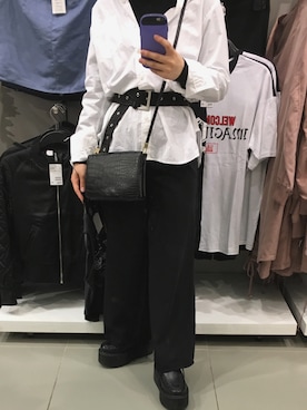 「ブラック×ホワイト」｜「アイテム（その他シューズ）」を使った、ズミさん（レディース・147cm）の春コーディネート
