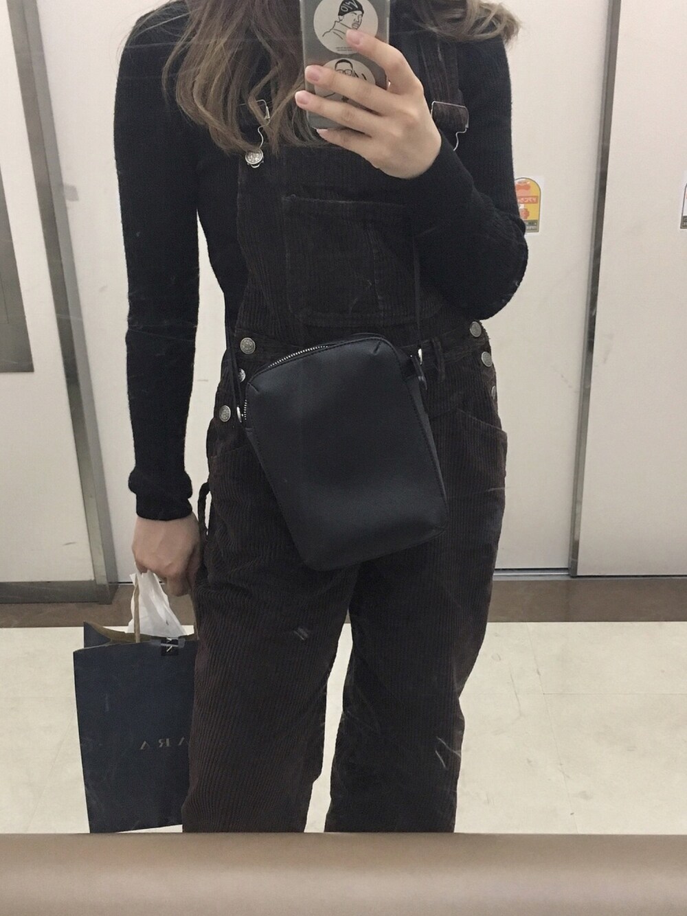 「w♡c、ユニクロ、UNIQLO、サロペット、コーデュロイ、ootd、outfit」｜「WCのアイテム（サロペット/オーバーオール、ブラウン系）」を使った、ズミさん（レディース・147cm）の秋コーディネートの1枚目の写真