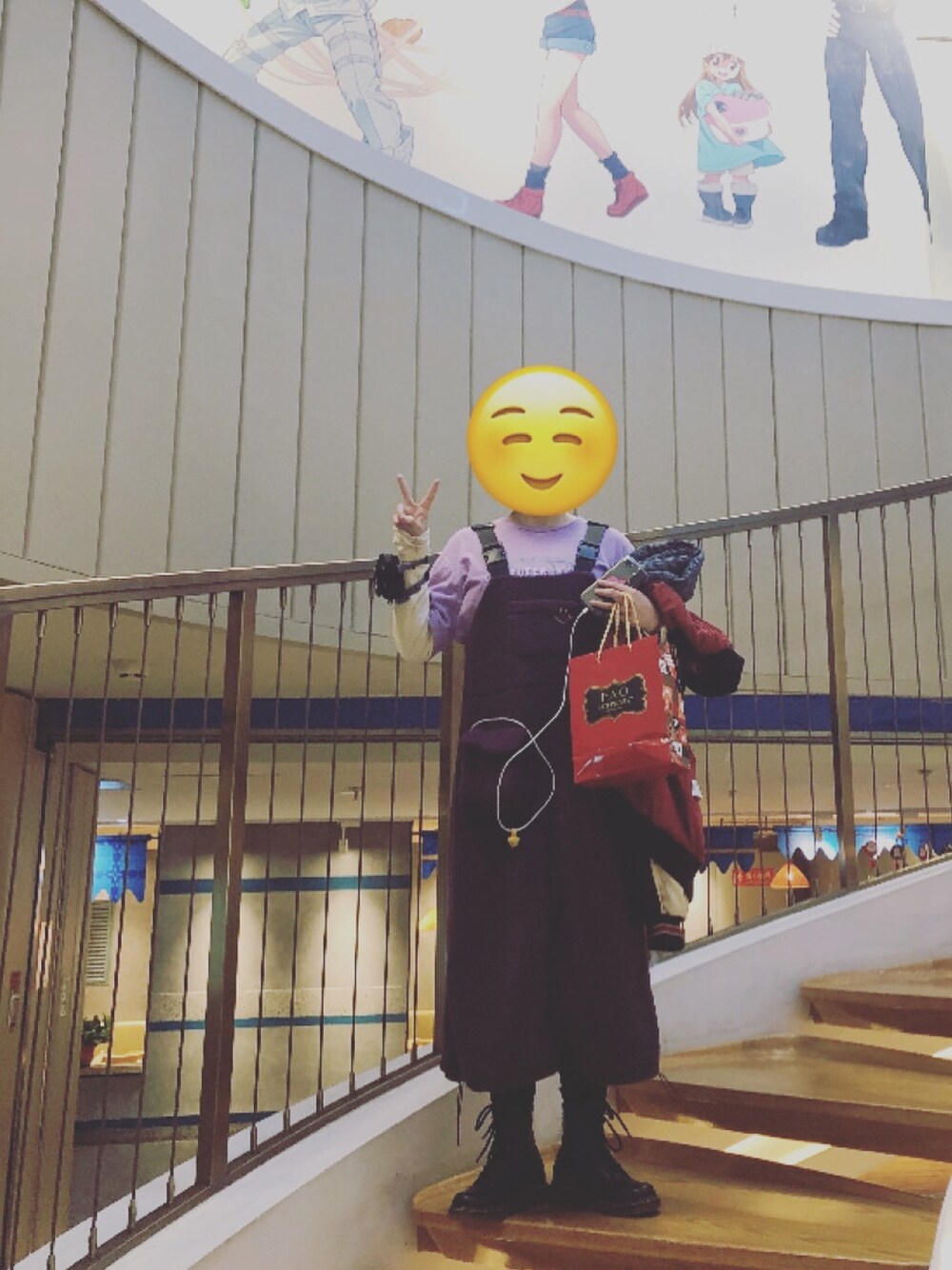「cyber unlimitedのアイテム（つなぎ/オールインワン、パープル系）」を使った、Yunさん（レディース・159cm）の冬コーディネートの1枚目の写真