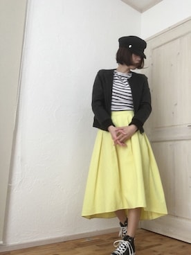 「黄色」｜「アイテム（ノーカラージャケット）」を使った、シオンさん（レディース・158cm）の春コーディネート