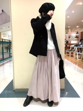 「白ニット」｜「アイテム（ピーコート）」を使った、シオンさん（レディース・158cm）の冬コーディネート