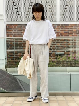 ADAM ET ROPE' HOMME STAFFさん（メンズ・168cm）の春コーディネート