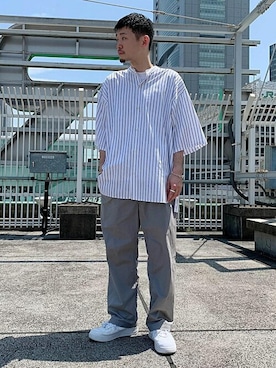 ADAM ET ROPE' HOMME STAFFさん（メンズ・174cm）の夏コーディネート