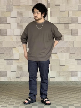 「ADAM ET ROPE'（アダムエロペ）のアイテム（サンダル）」を使った、ADAM ET ROPE' HOMME STAFFさん（メンズ・168cm）の夏コーディネート