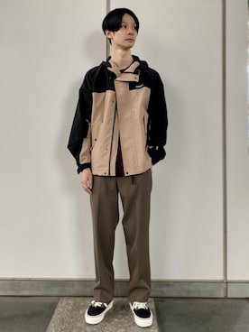 「GERRY（ジェリー）のアイテム（マウンテンパーカー）」を使った、ADAM ET ROPE' HOMME STAFFさん（メンズ・178cm）の秋コーディネート