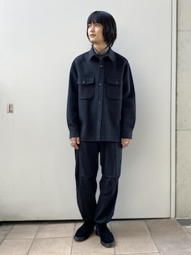 「SOLOVAIR（ソロヴェアー）のアイテム」を使った、ADAM ET ROPE' HOMME STAFFさん（メンズ・173cm）の秋コーディネート