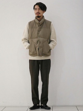 「アイテム（スリッポン）」を使った、ADAM ET ROPE' HOMME STAFFさん（メンズ・175cm）の冬コーディネート