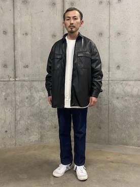 「ATON（エイトン）のアイテム」を使った、ADAM ET ROPE' HOMME STAFFさん（メンズ・165cm）の冬コーディネート