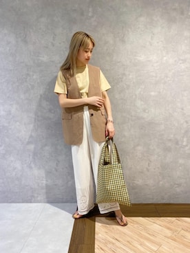 「BEAUTY&YOUTH UNITED ARROWS（ビューティーアンドユースユナイテッドアローズ）の<nereana>レザートングサンダル（サンダル、ブラウン系）」を使った、Yuri Katouさん（レディース・162cm）の春コーディネート