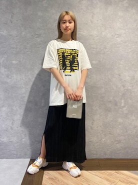 「BEAUTY&YOUTH UNITED ARROWS（ビューティーアンドユースユナイテッドアローズ）の【予約】BY プリーツスリットスカート -ウォッシャブル-（スカート、ブラック系）」を使った、Yuri Katouさん（レディース・162cm）の春コーディネート