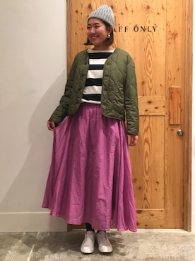「マキシスカート」｜「アイテム（スリッポン）」を使った、coen ふかすさん（レディース・164cm）の冬コーディネート