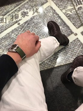 「WORKERS（ワーカーズ）のアイテム（パンツ）」を使った、たていしさん（メンズ・178cm）の春コーディネート