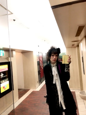 「CIVARIZE（シヴァーライズ）のアイテム（トップス）」を使った、hirodayo69さん（メンズ・182cm）の春コーディネート