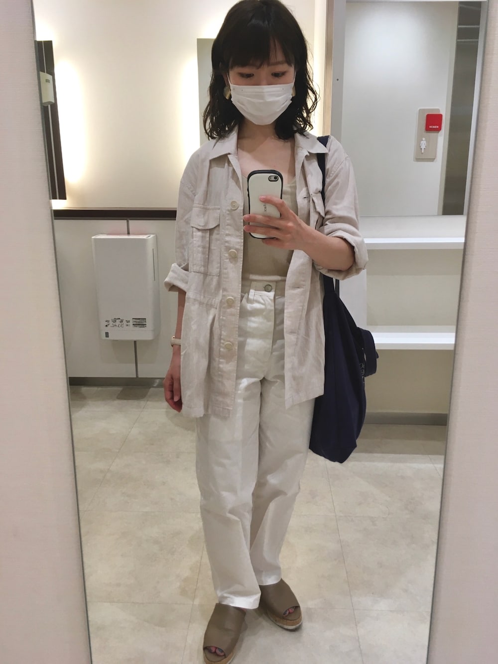 「シンプルコーデ、大人カジュアル、ラフ、ワントーンコーデ、ベージュ、ベージュコーデ、夏コーデ、UNIQLO、KOBE LETTUCE、cohina」｜「UNIQLOのリネンコットンシャツジャケット（その他アウター、ベージュ系）」を使った、mar1a231さん（レディース・148cm）の夏コーディネートの1枚目の写真
